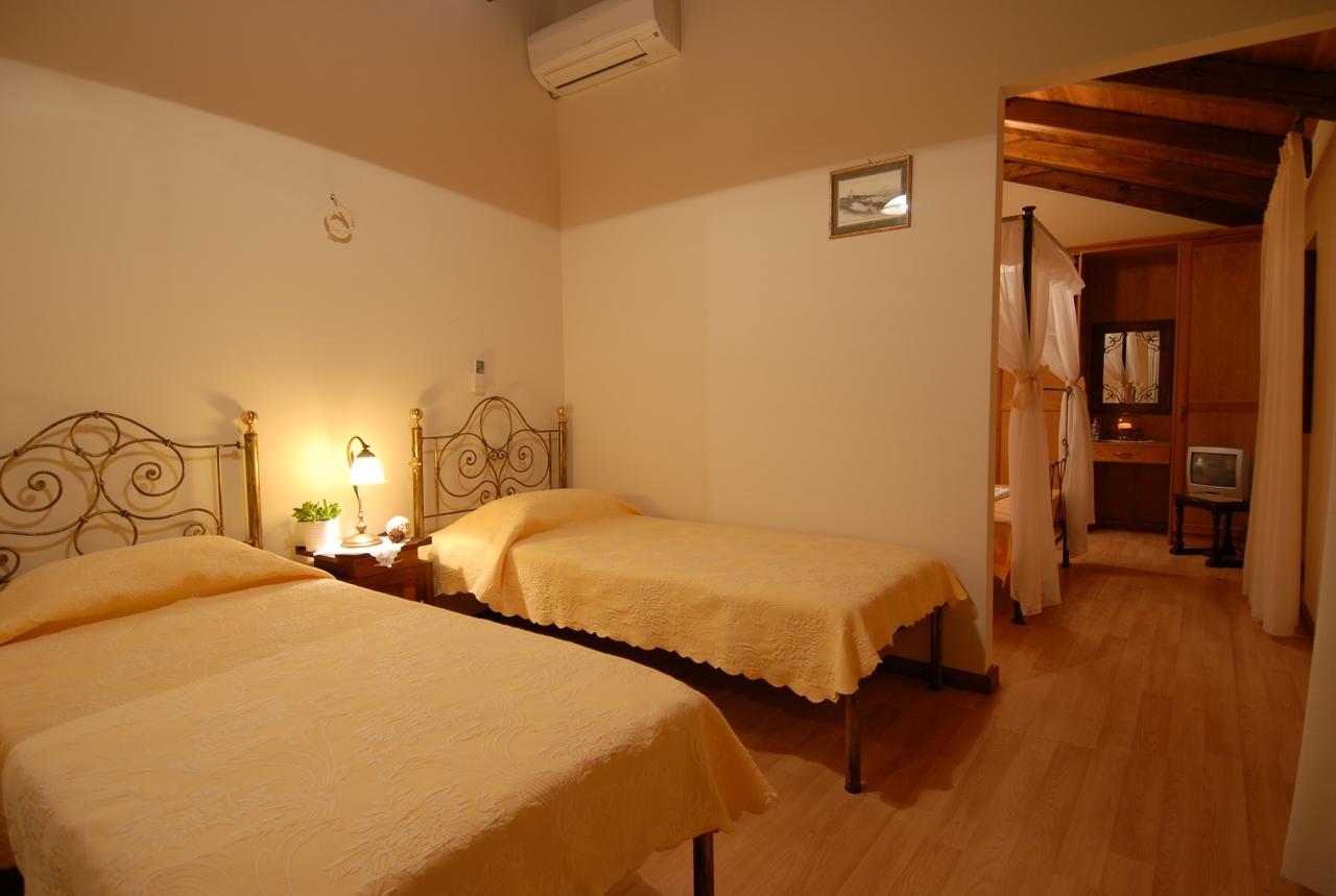 Anatoli Labreon Hotel Agia Marina  Bagian luar foto