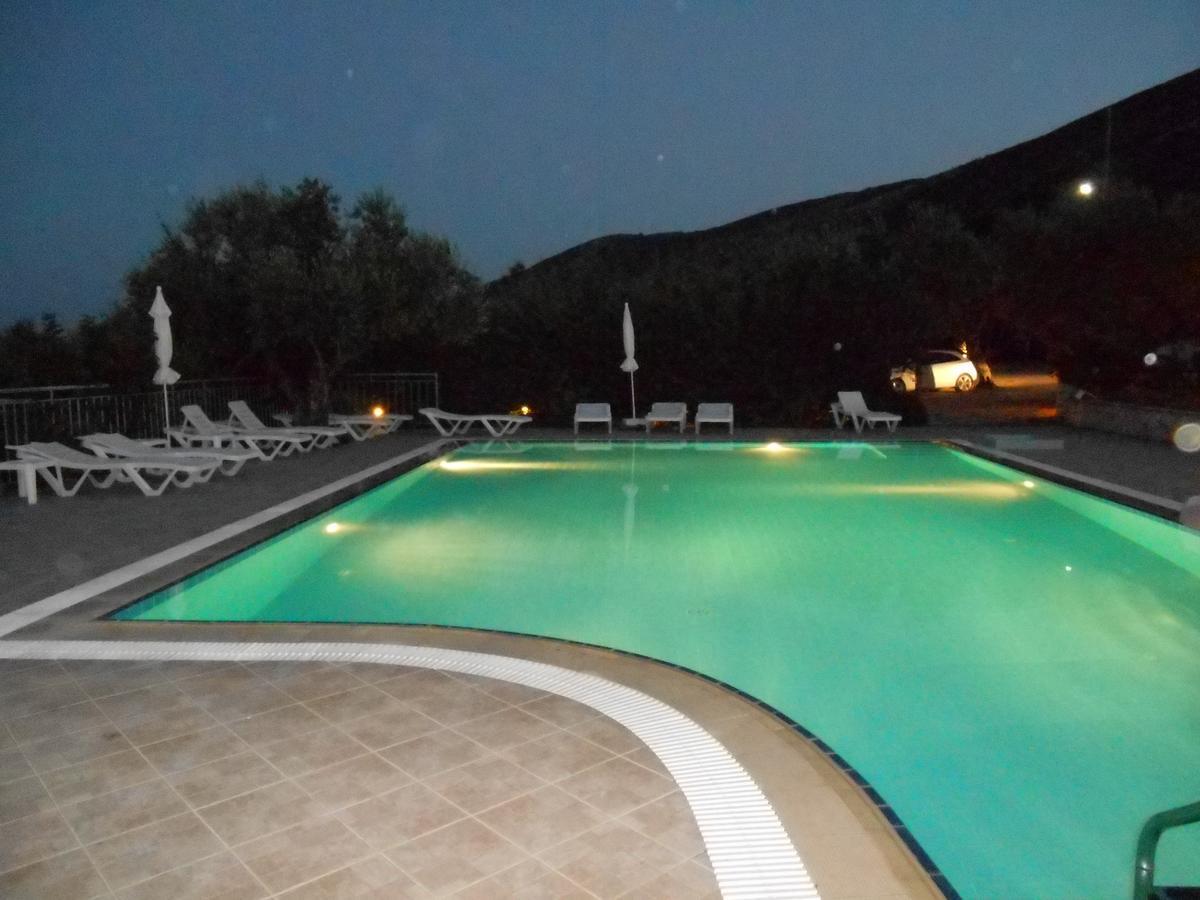 Anatoli Labreon Hotel Agia Marina  Bagian luar foto